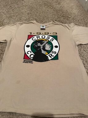Snoop Doggy Dogg 1993 Cross Colours Graphic Tee - Beige vintage